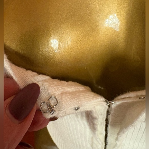 White Ribbed Crop Top - Picture 5 of 8